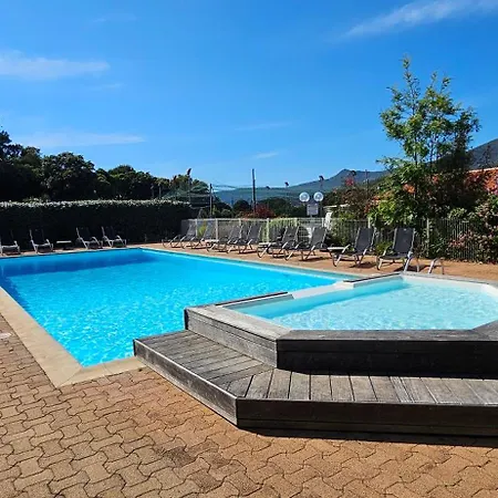 T2 Dolce & C3 Vue Et Piscine アパート *