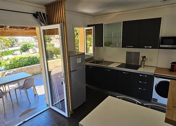 T2 Dolce & C3 Vue Et Piscine Apartmán