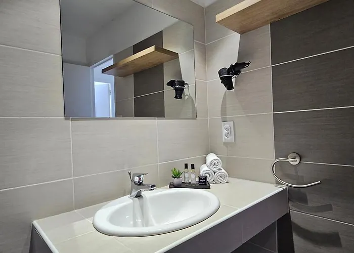 T2 Dolce & C3 Vue Et Piscine Propriano (Corsica)